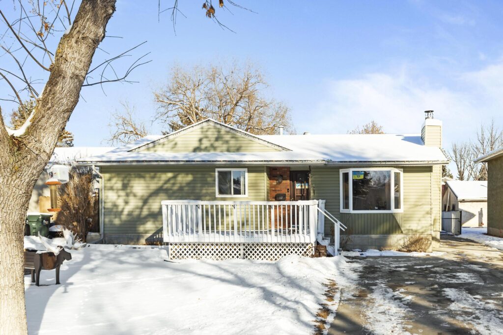 now sold – Embrace Comfort and Convenience in this Sherwood Park Bungalow